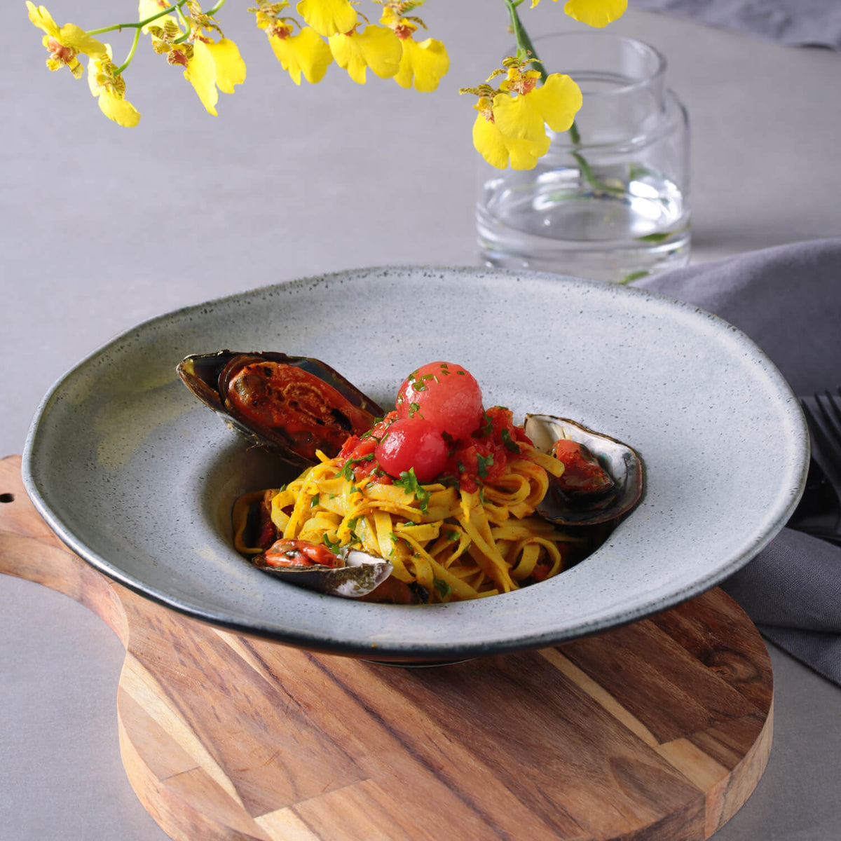 Porto Brasil DUST DEEP RIM PLATE STONEWARE dia. 11.02x2.56" SKU: '12014115801