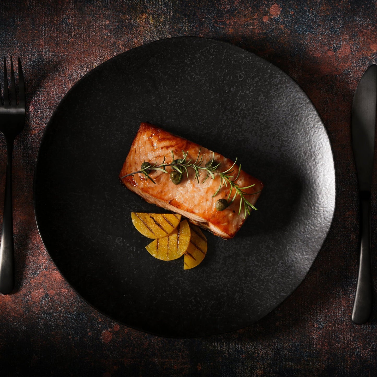 Porto Brasil MATTE BLACK DINNER PLATE ORGANIC STONEWARE dia. 10.43" SKU: '121473901