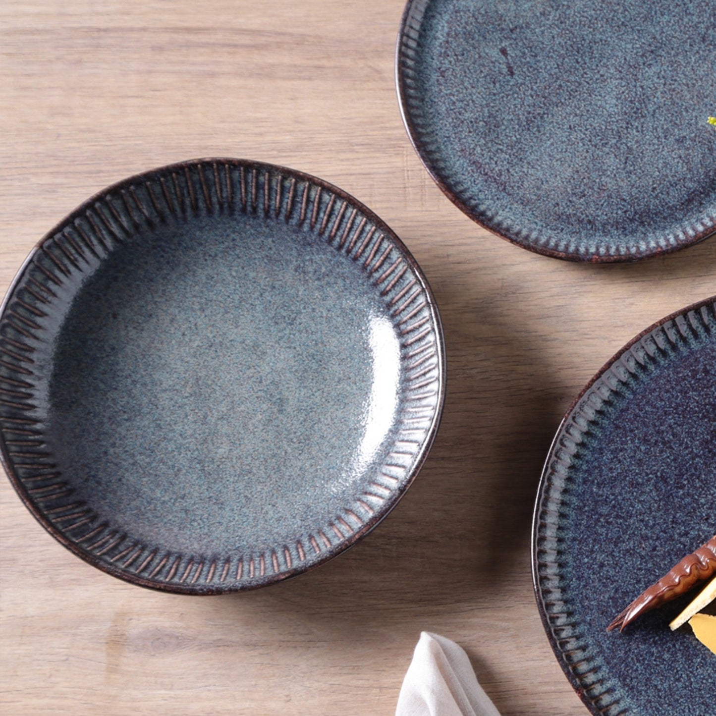 Porto Brasil TITANIUM LINHAS SOUP PLATE STONEWARE dia. 8.86" SKU: '1361109401