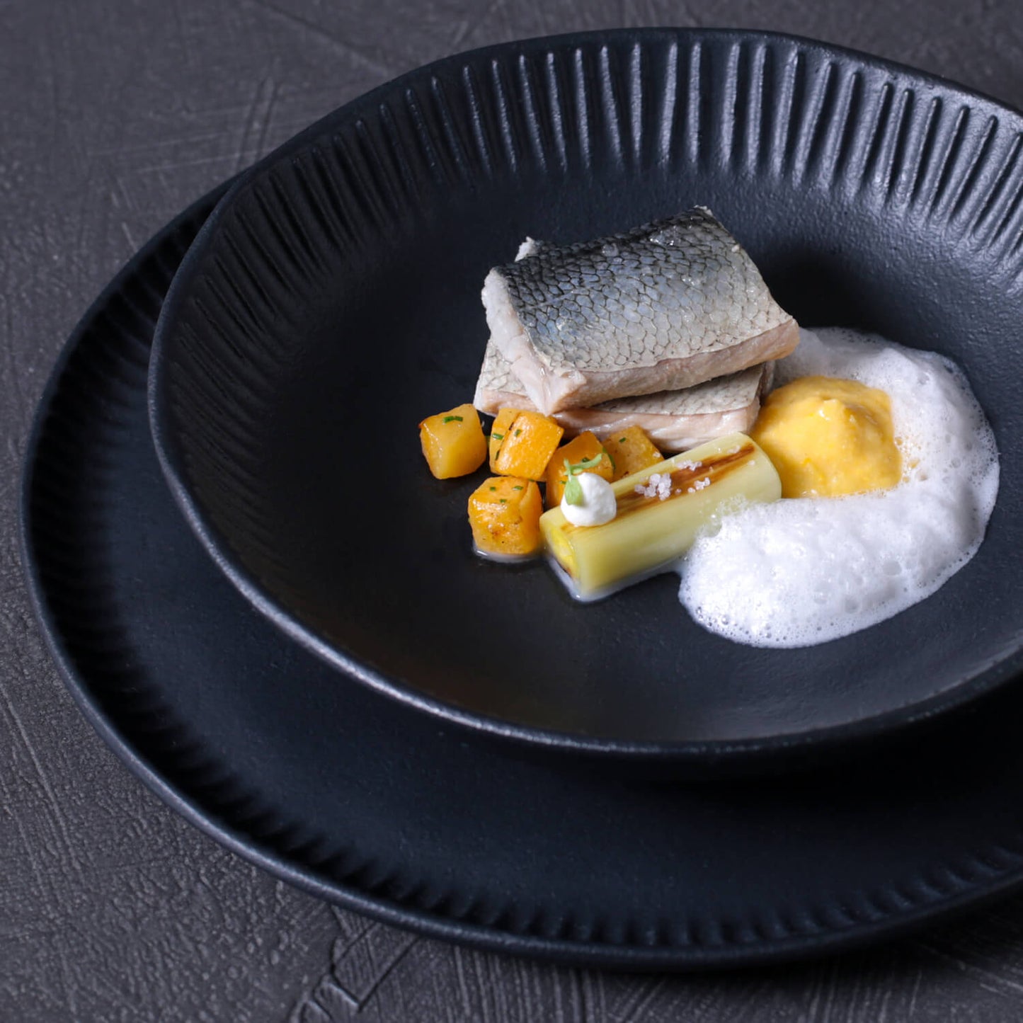 Porto Brasil MATTE BLACK LINHAS SOUP PLATE STONEWARE dia. 8.86" SKU: '136173901