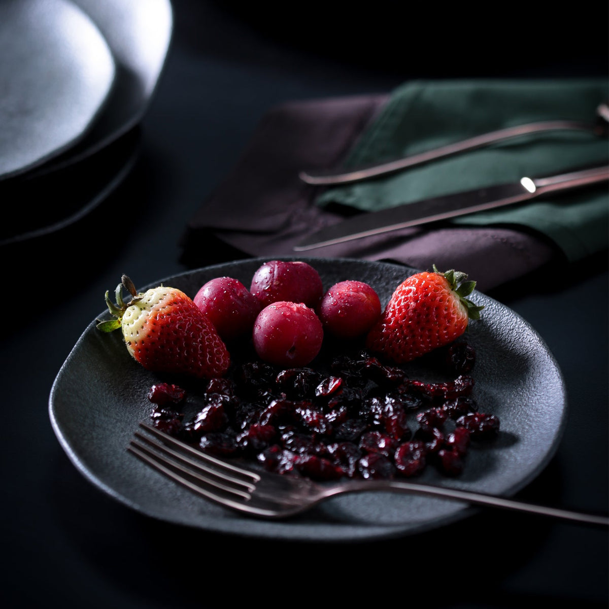 Porto Brasil CHROMIUM DESSERT PLATE ORGANIC STONEWARE dia. 7.68" SKU: '141474601