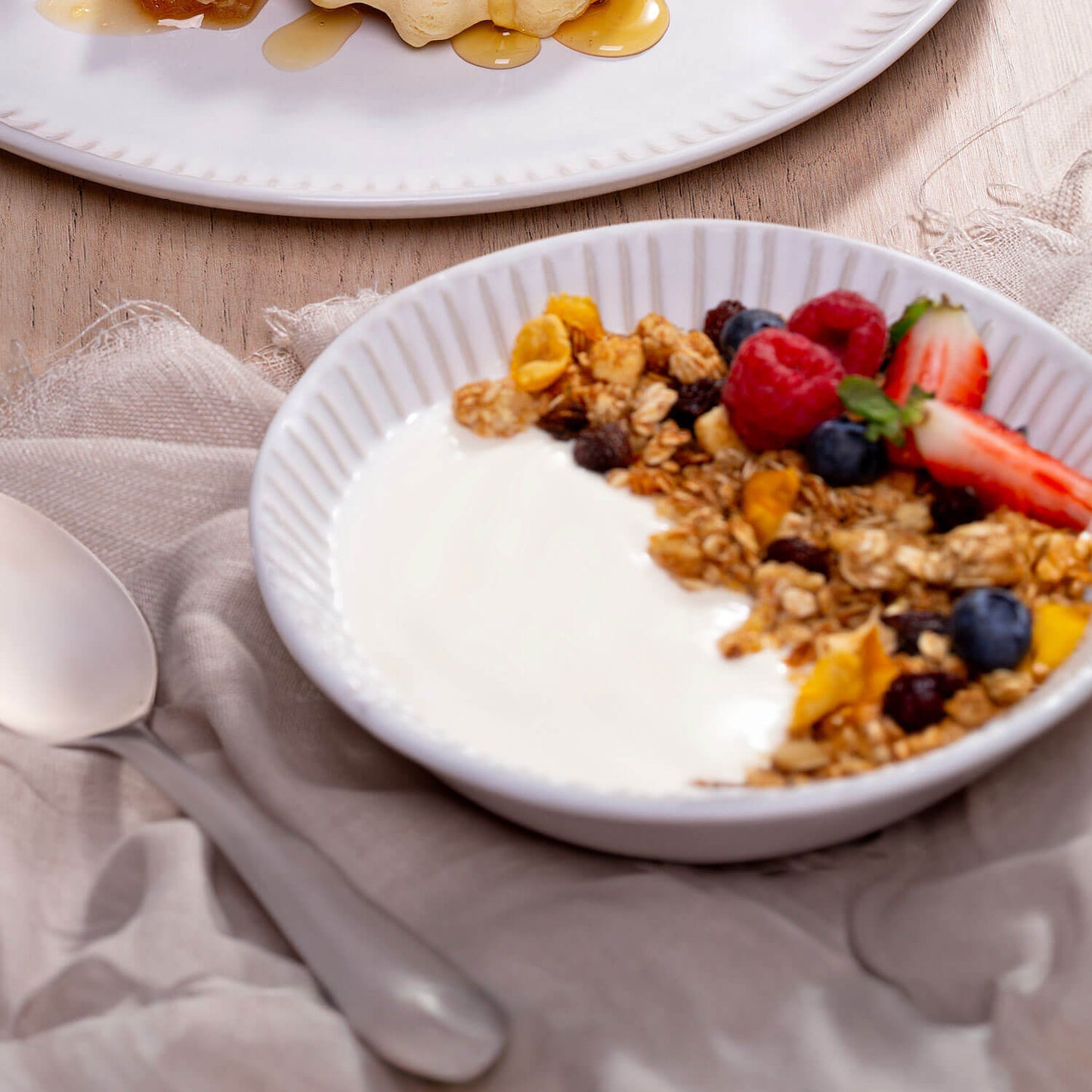Porto Brasil NEW WHITE LINHAS BOWL dia. 12.51 oz. SKU: '14361119801