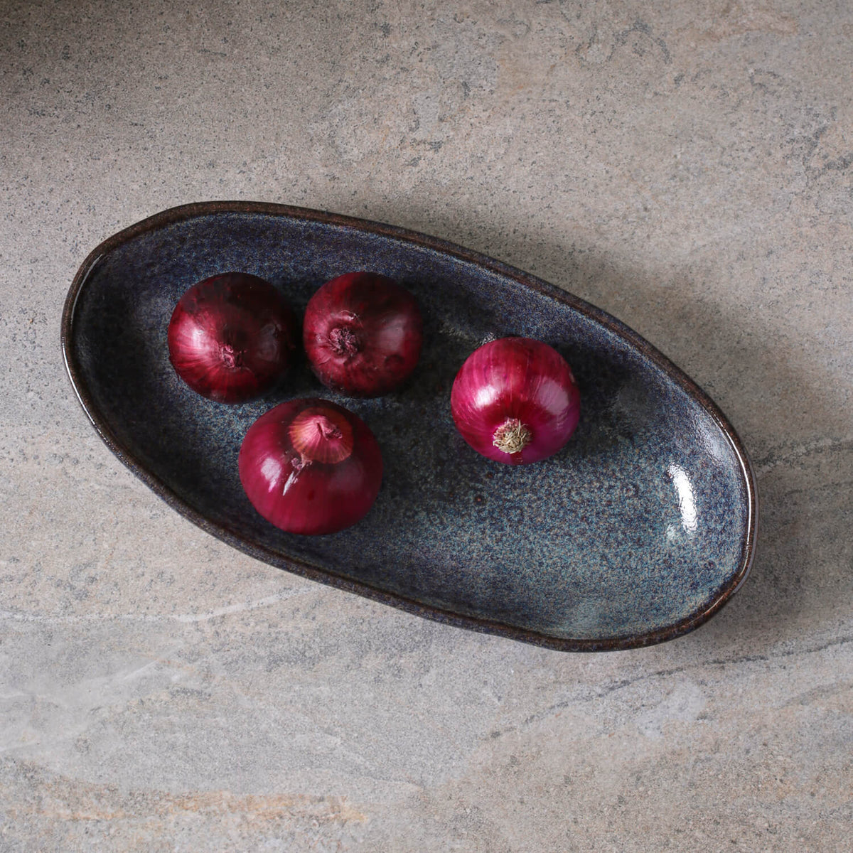 Porto Brasil TITANIUM DEEP OVAL PR LARGE ORGANIC STONEWARE dia. 12.6x6.3" SKU: '14414109401