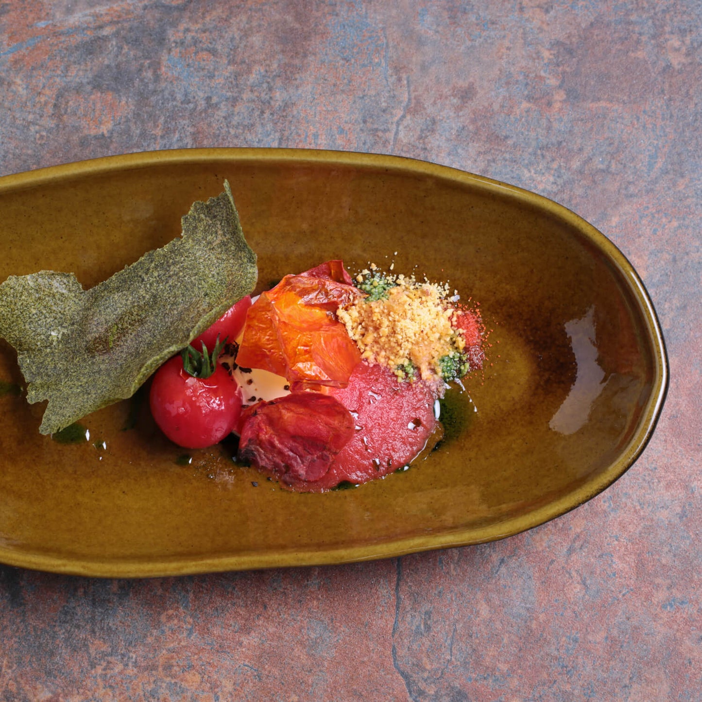 Porto Brasil AMBER DEEP OVAL PR LARGE ORGANIC STONEWARE dia. 12.6x6.3" SKU: '1441477101