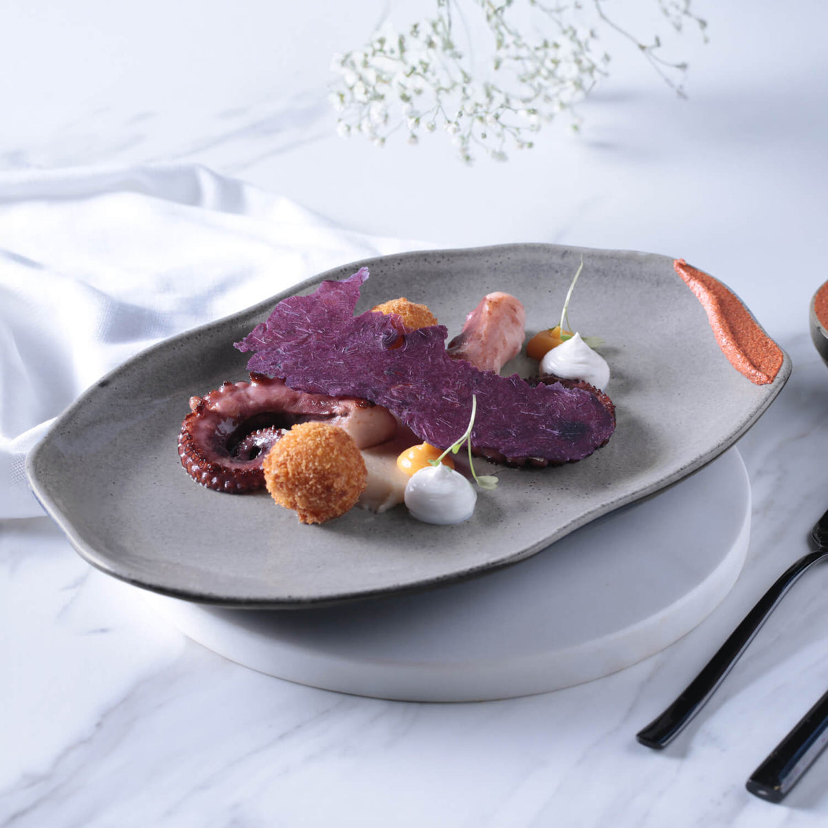 Porto Brasil DUST SHALLOW OVAL PR MEDIUM BIO STONEWARE dia. 11.81x7.87" SKU: '14831115801