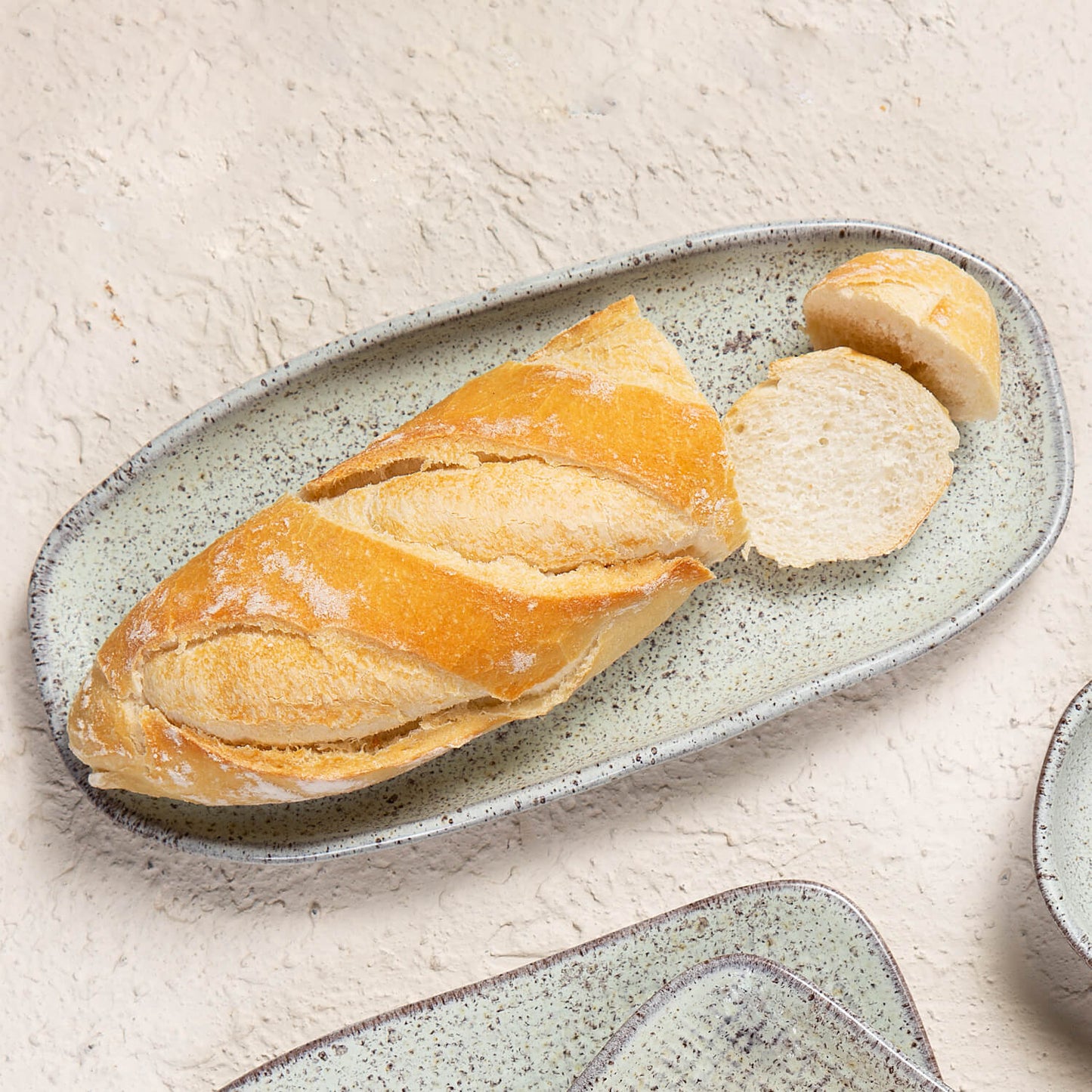 Porto Brasil PISTACHE SHALLOW OVAL PR ORGANIC STONEWARE dia. 9.06x4.33" SKU: '15114108801