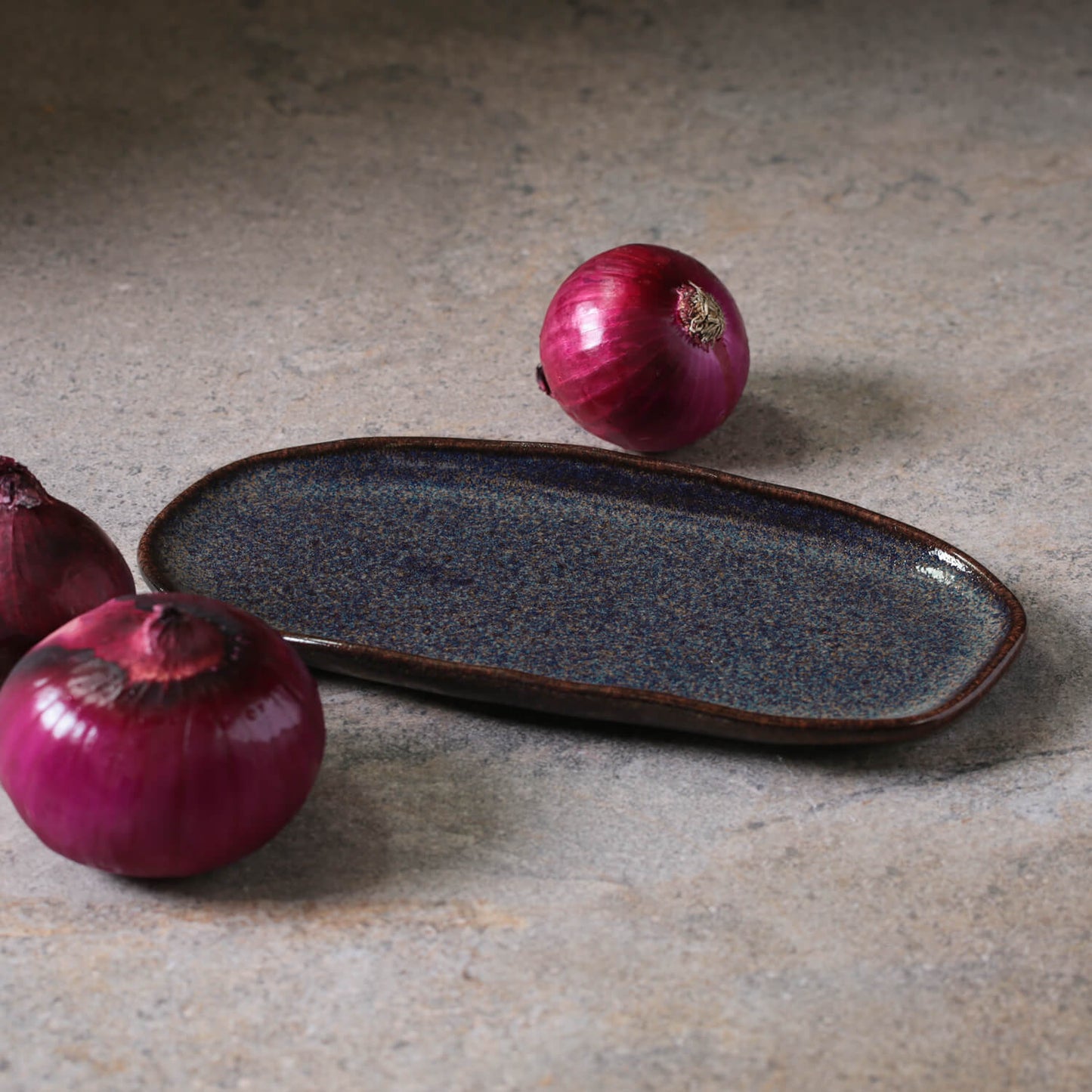 Porto Brasil TITANIUM SHALLOW OVAL PR ORGANIC STONEWARE dia. 9.06x4.33" SKU: '15114109401