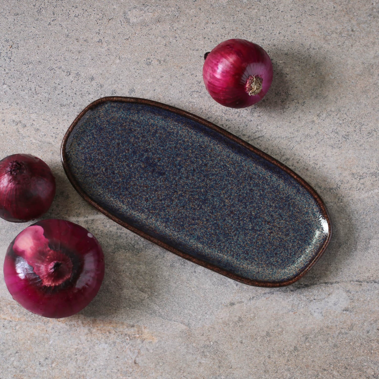 Porto Brasil TITANIUM SHALLOW OVAL PR ORGANIC STONEWARE dia. 9.06x4.33" SKU: '15114109401