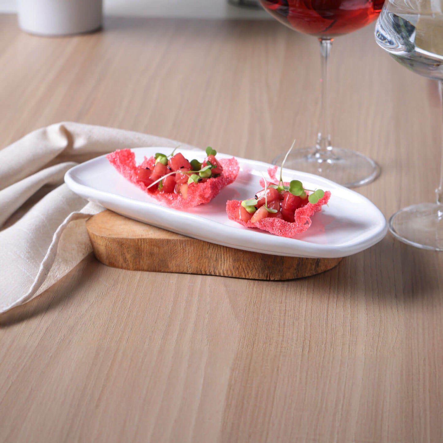 Porto Brasil NEW WHITE SHALLOW OVAL PR ORGANIC STONEWARE dia. 9.06x4.33" SKU: '15114119801