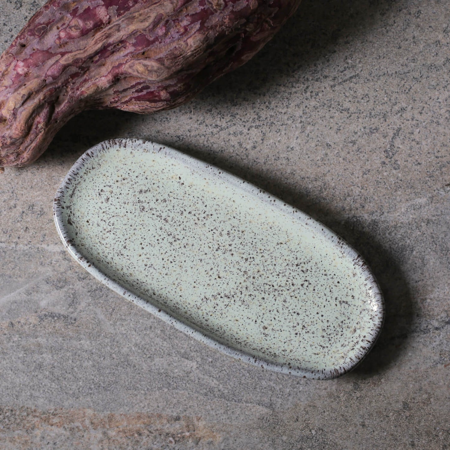 Porto Brasil PISTACHE SHALLOW OVAL PR ORGANIC STONEWARE dia. 6.5x3.15" SKU: '15214108801