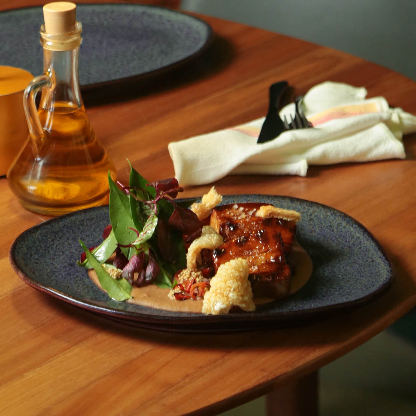 Porto Brasil TITANIUM OVAL DINNER PLATE ORGANIC STONEWARE dia. 12.2" SKU: '15314109401