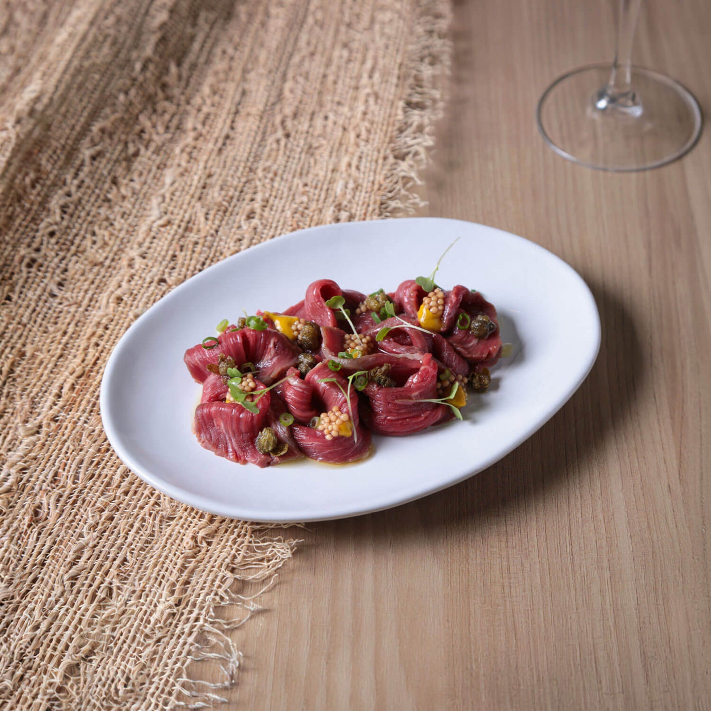Porto Brasil NEW WHITE OVAL DESSERT PLATE ORGANIC STONEWARE dia. 8.86" SKU: '15414119801