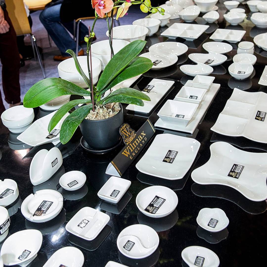 Wilmax Fine Porcelain Divided Soy Dish 3.5" | 9 Cm SKU: WL-996049/A