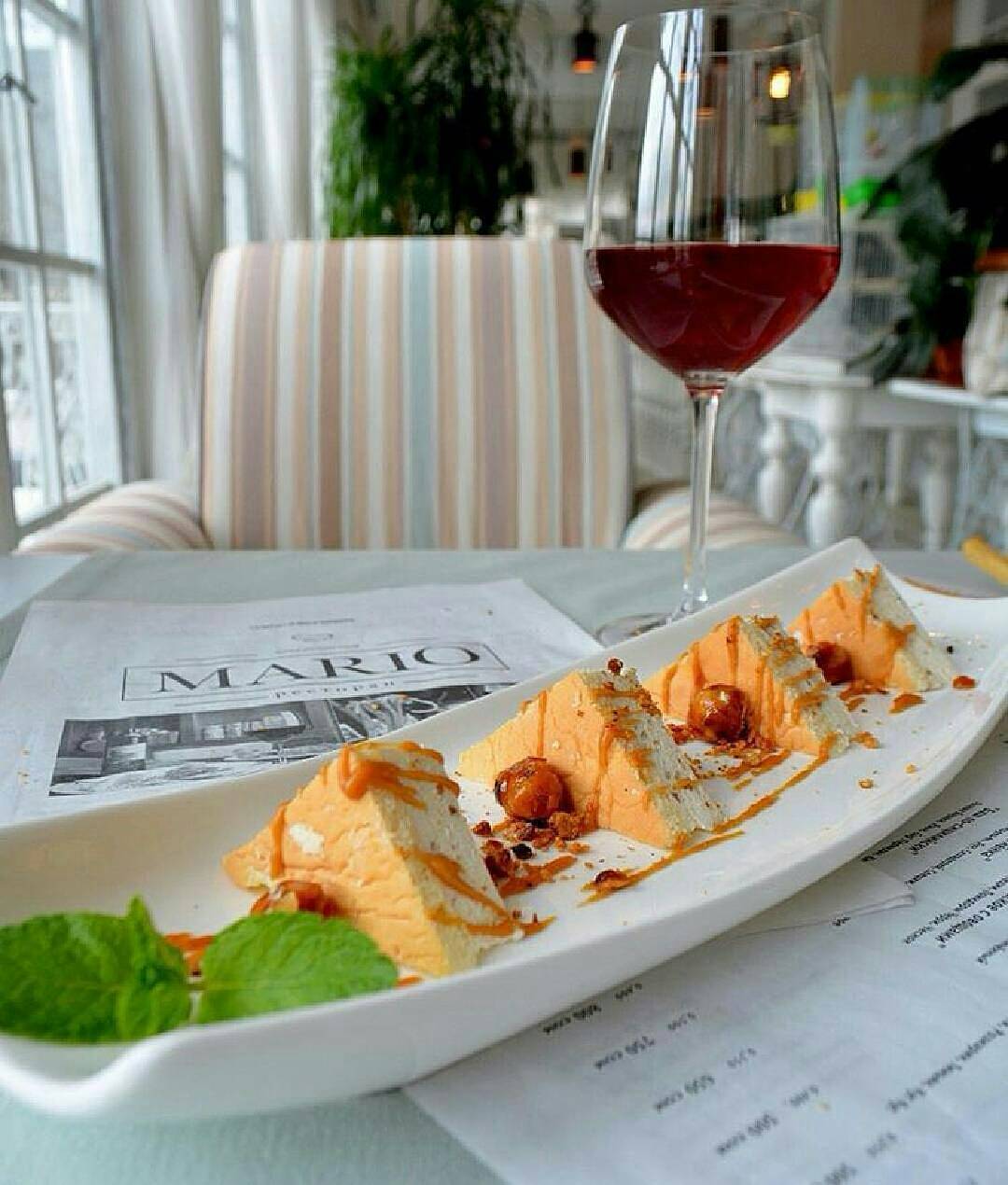 Wilmax Fine Porcelain Dish 16" X 5" | 40 X 13 Cm SKU: WL-992624/A