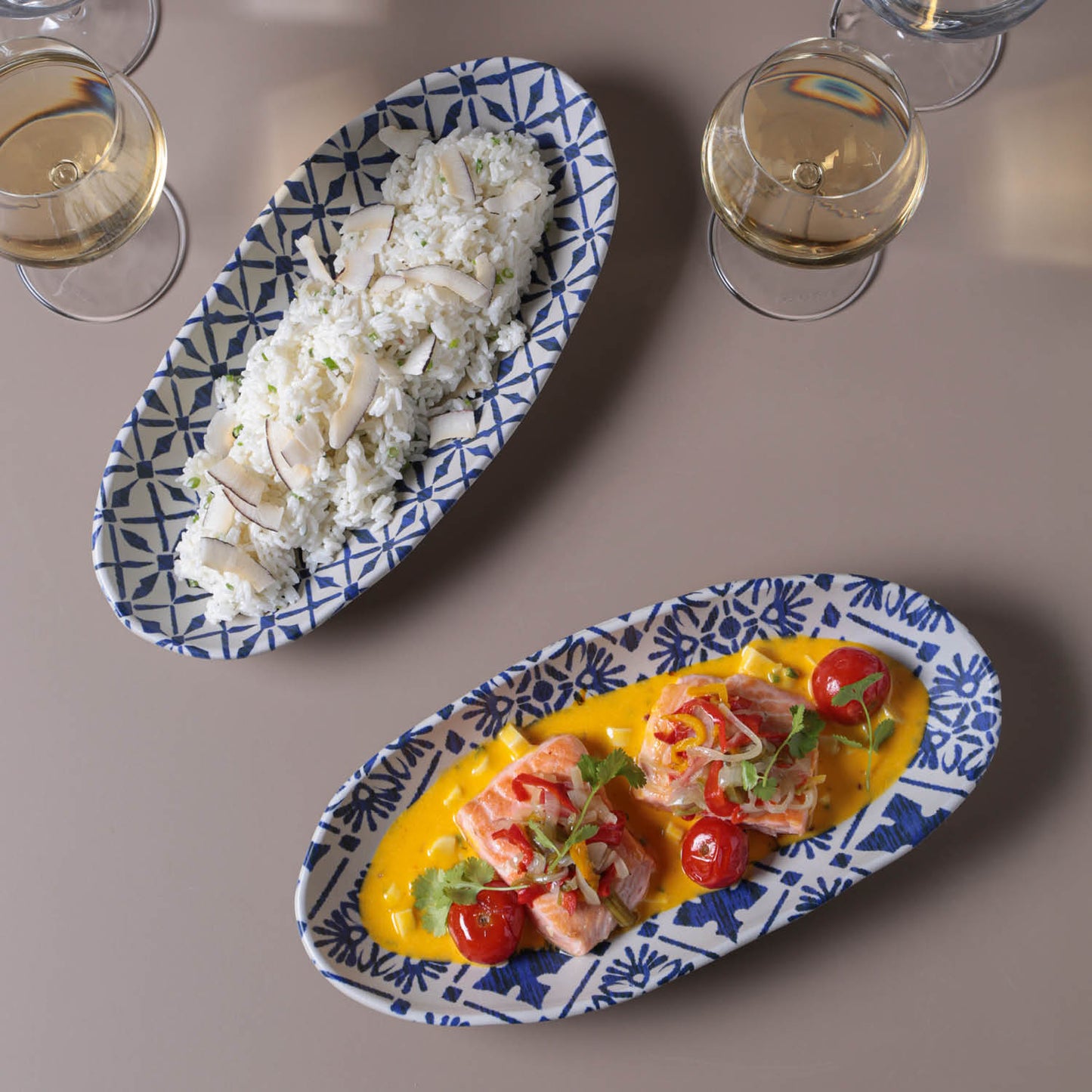 Porto Brasil MAYA DEEP OVAL PR LARGE ORGANIC STONEWARE dia. 12.6x6.3" SET OF 2 DESIGNS SKU: '34414117901