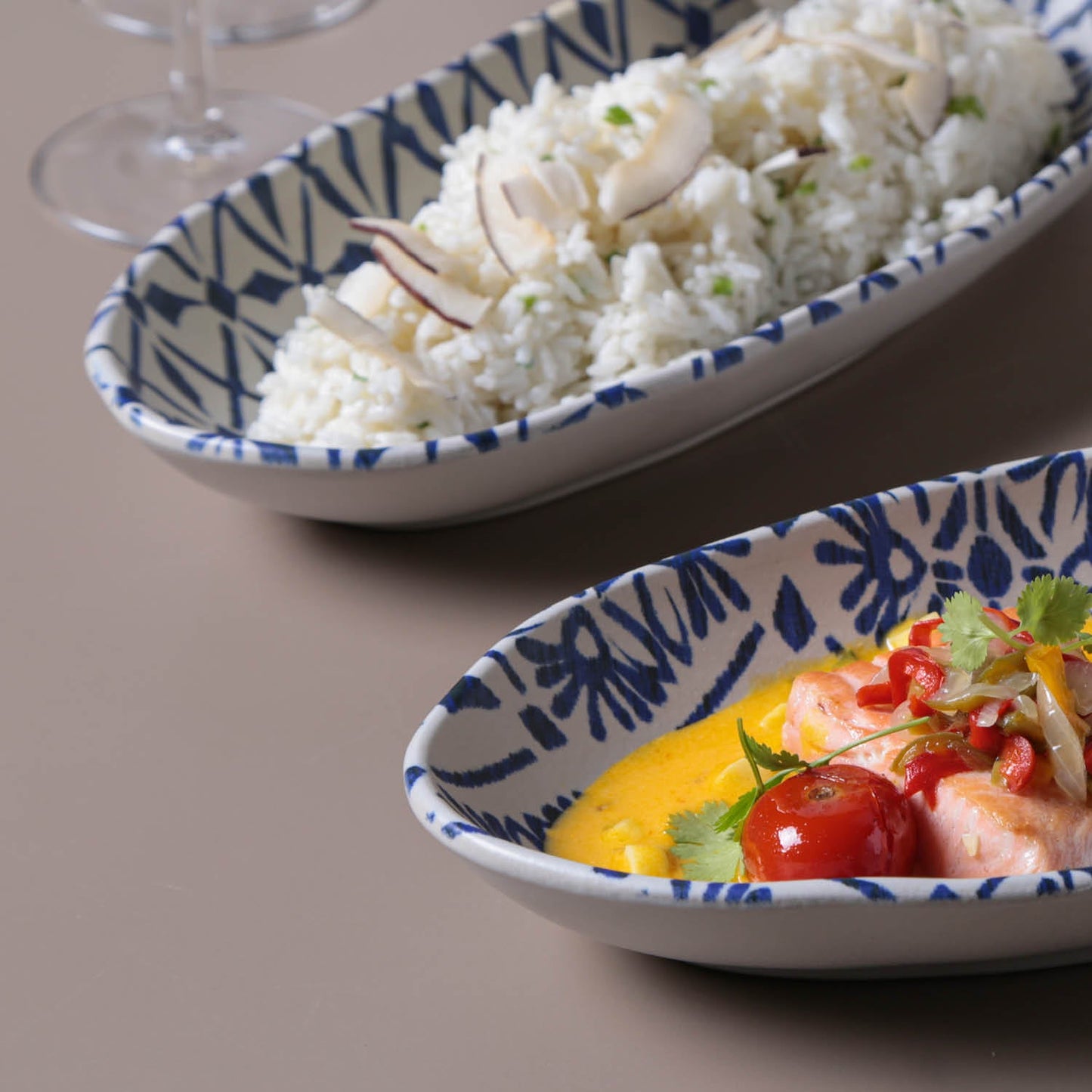Porto Brasil MAYA DEEP OVAL PR LARGE ORGANIC STONEWARE dia. 12.6x6.3" SET OF 2 DESIGNS SKU: '34414117901