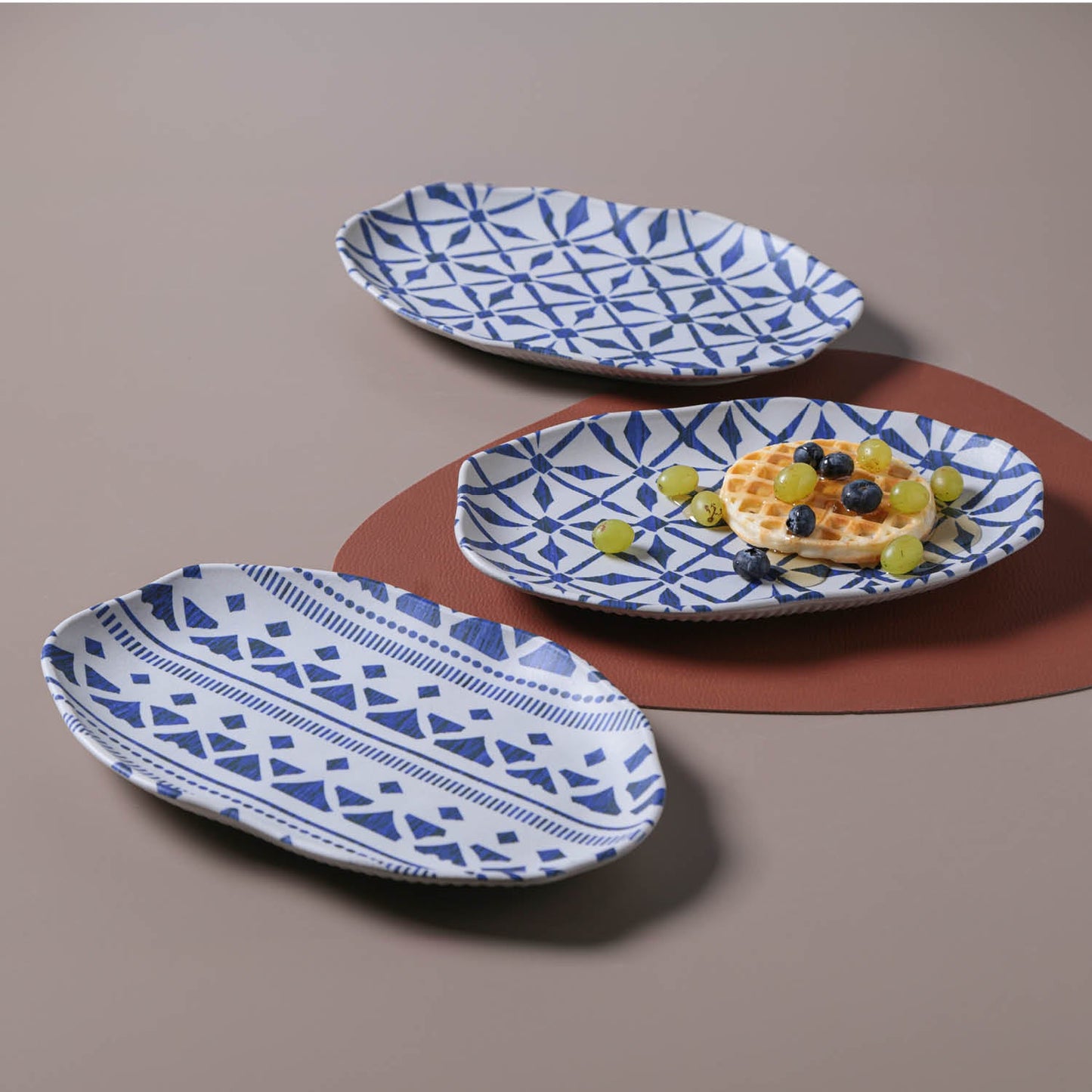 Porto Brasil MAYA SHALLOW OVAL PR MEDIUM BIO STONEWARE dia. 11.81x7.87" SET OF 2 DESIGNS SKU: '34831117901