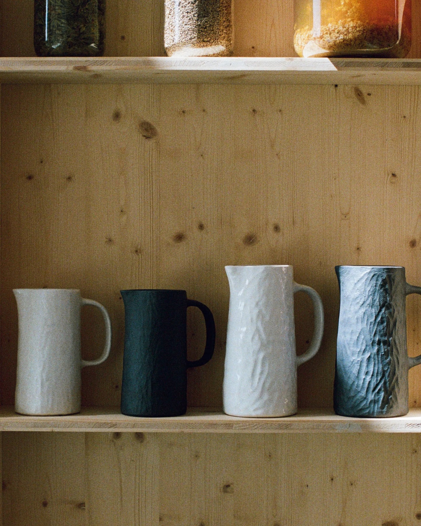 Revol YLI JUG 80CL Alabaster white SKU: '656390