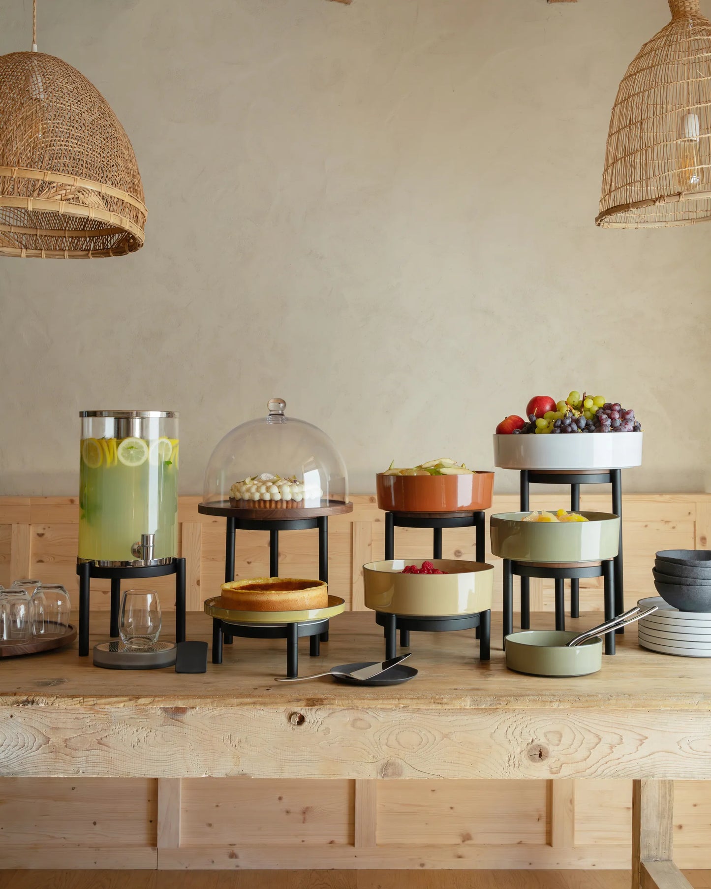 Revol EN SCENE JUICE DISPENSER WITH RISER AND DIP TRAY Glass Metal SKU: '660412