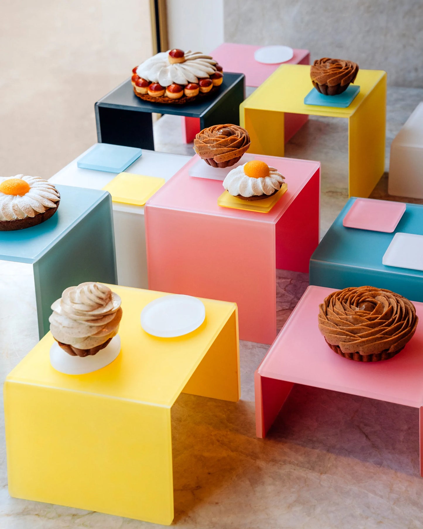 Revol MEALPLAK SQUARE PASTRY SUPPORT 8CM Lemon Nacryl SKU: '660464