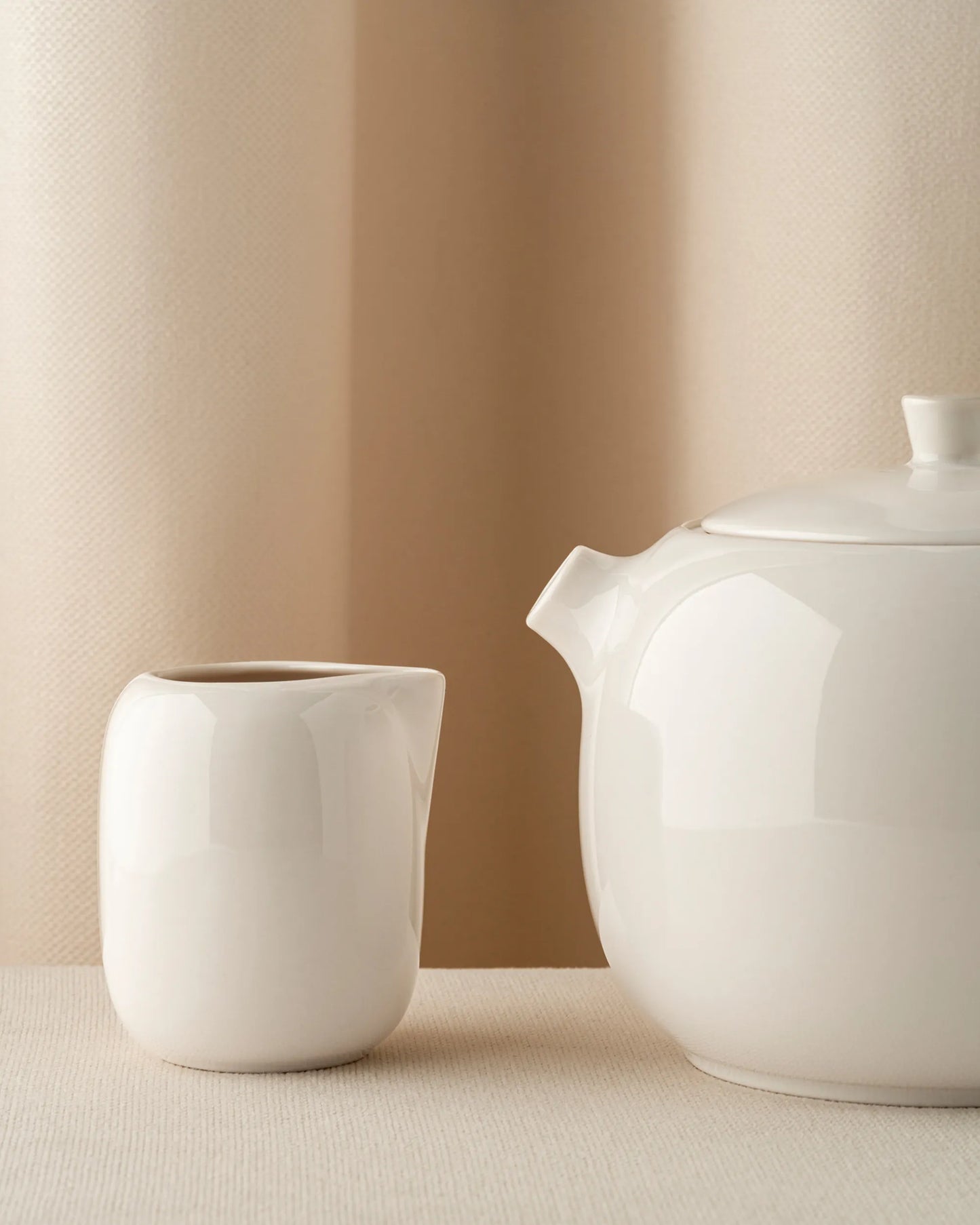 Revol MADELEINE TEAPOT 75CL Alabaster white SKU: '660562