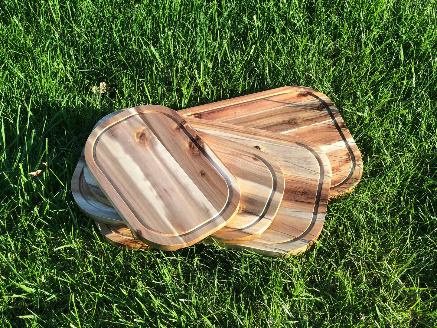 ZavisGreen Acacia Serving Rounded cutting board 18" X 10" SKU: ZG-660418