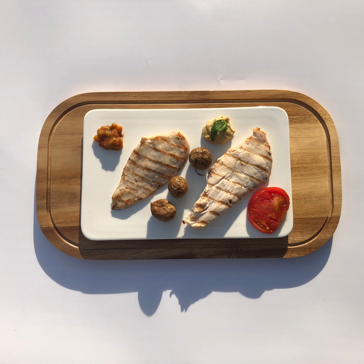 ZavisGreen Acacia Serving Rounded cutting board 12" X 8" SKU: ZG-660412
