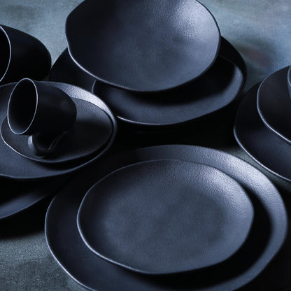 Porto Brasil MATTE BLACK DINNER PLATE ORGANIC STONEWARE dia. 10.43"  SKU: '121473901