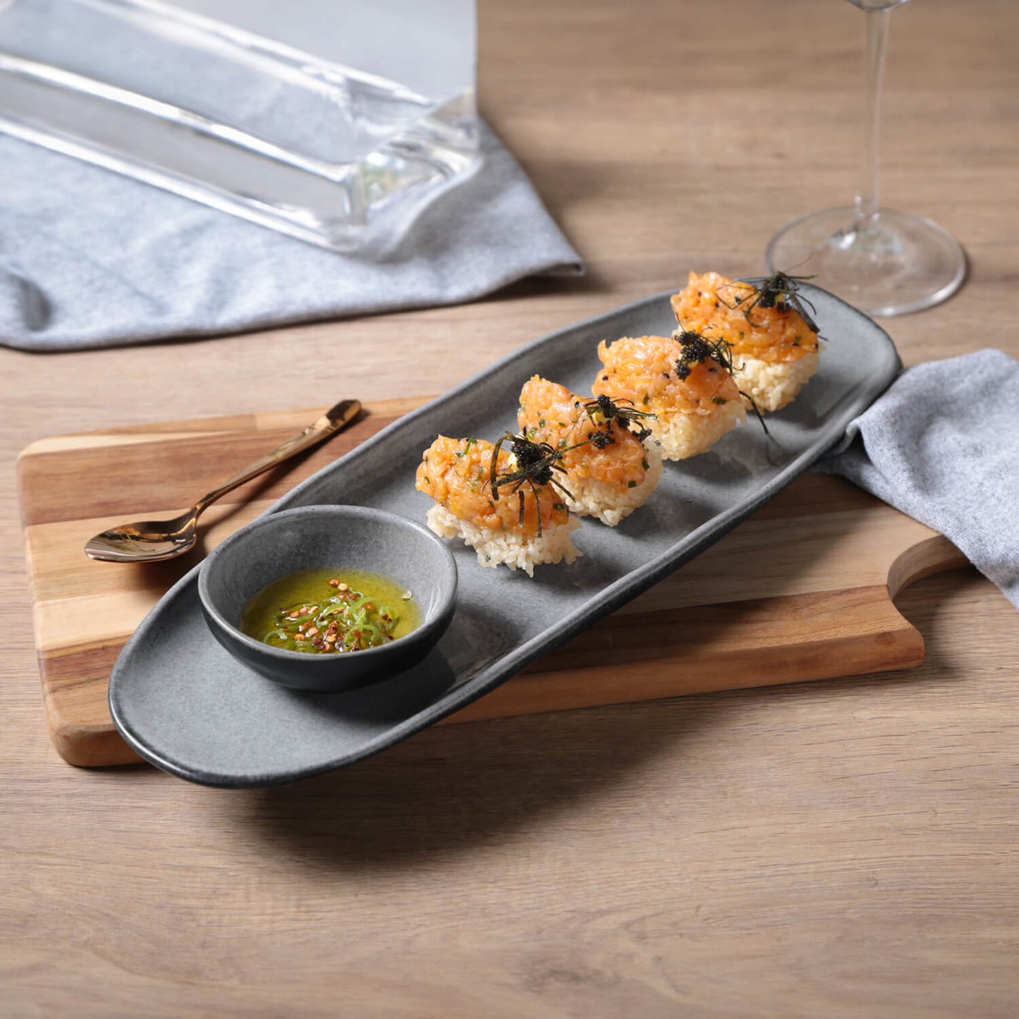 Porto Brasil DUST SHALLOW OVAL PR LARGE ORGANIC STONEWARE dia. 14.17x5.12"  SKU: '14214115801