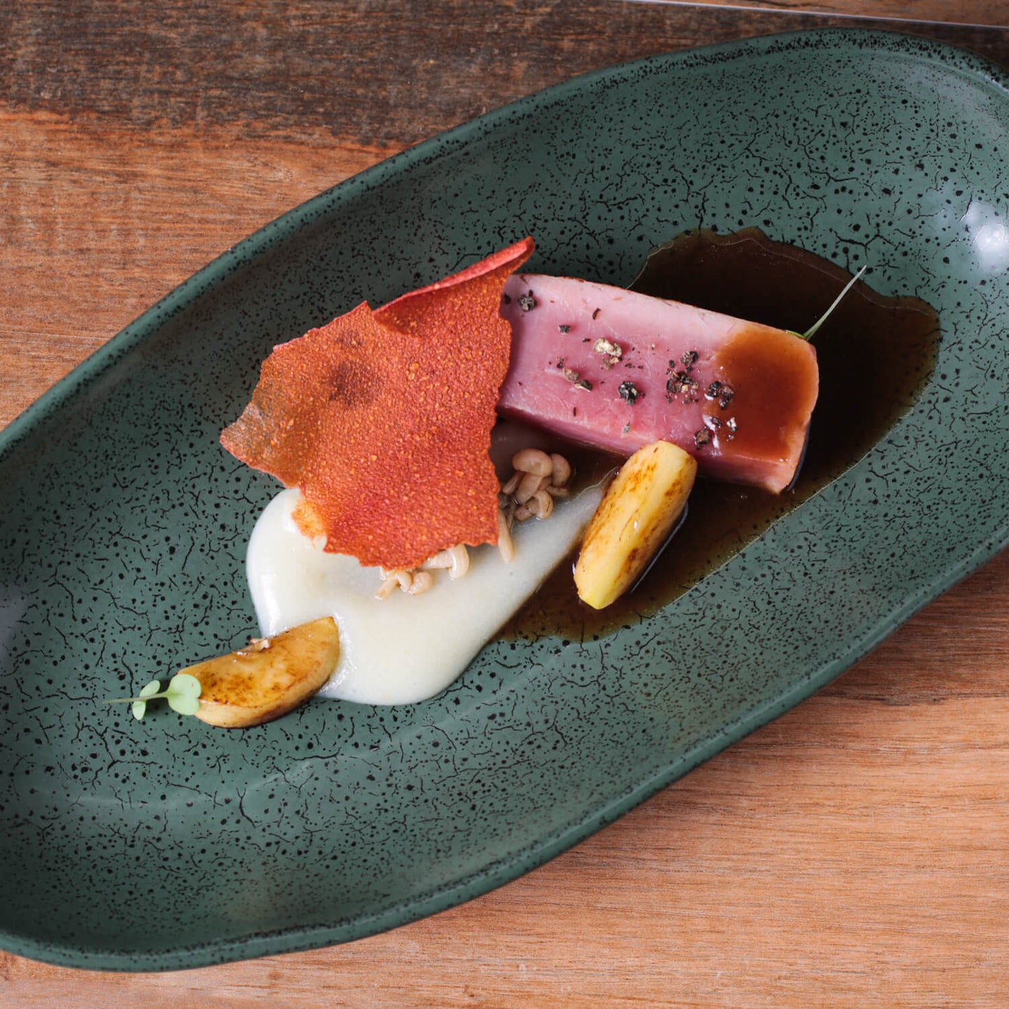 Porto Brasil GREENERY DEEP OVAL PR LARGE ORGANIC STONEWARE dia. 12.6x6.3"  SKU: '14414106501