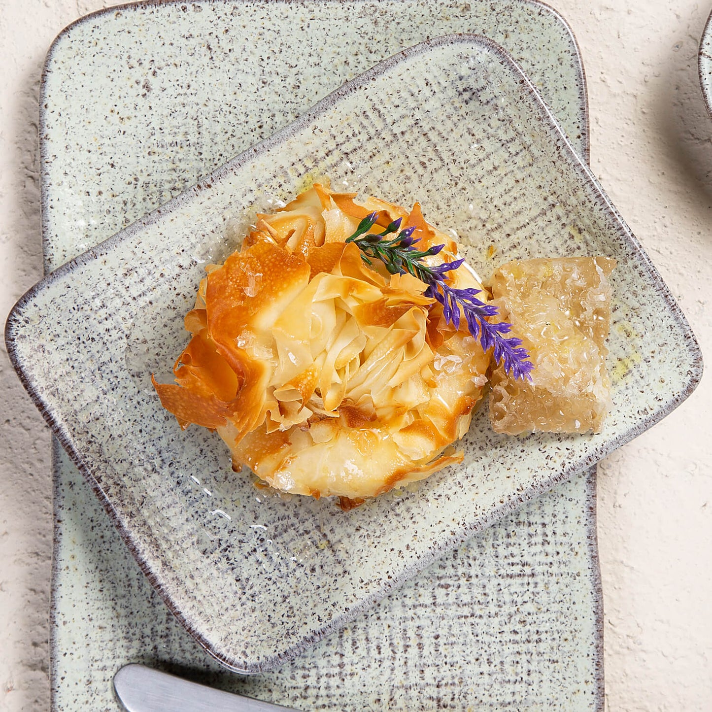 Porto Brasil PISTACHE RECTANGULAR PR JUTA STONEWARE dia. 7.08x5.51"  SKU: '15064108801