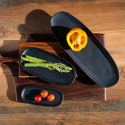Porto Brasil MATTE BLACK SHALLOW OVAL PR ORGANIC STONEWARE dia. 9.06x4.33"  SKU: '1511473901