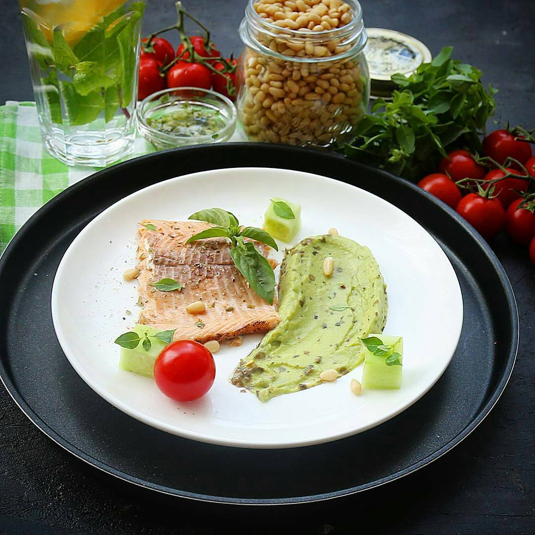 Wilmax Fine Porcelain Dinner Plate 10" | 25.5 Cm SKU: WL-991249/A