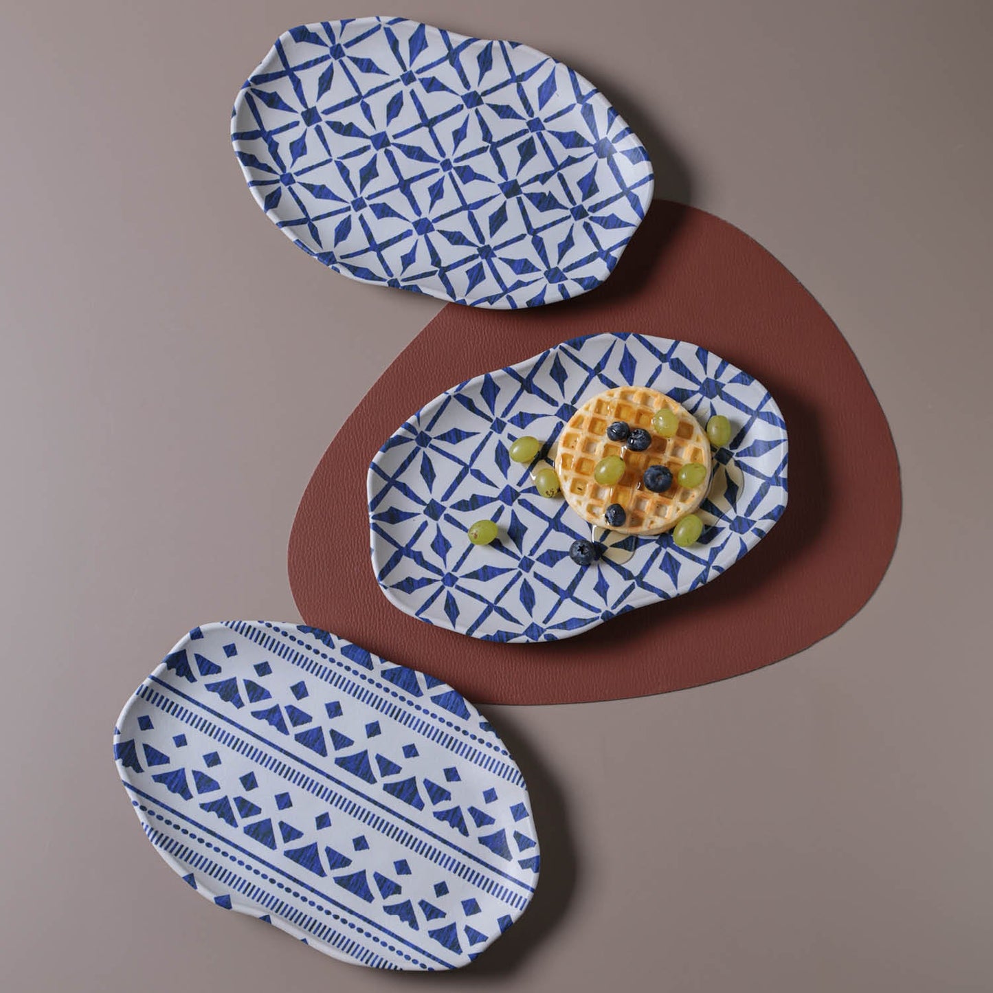 Porto Brasil MAYA SHALLOW OVAL PR MEDIUM BIO STONEWARE dia. 11.81x7.87" SET OF 2 DESIGNS  SKU: '34831117901