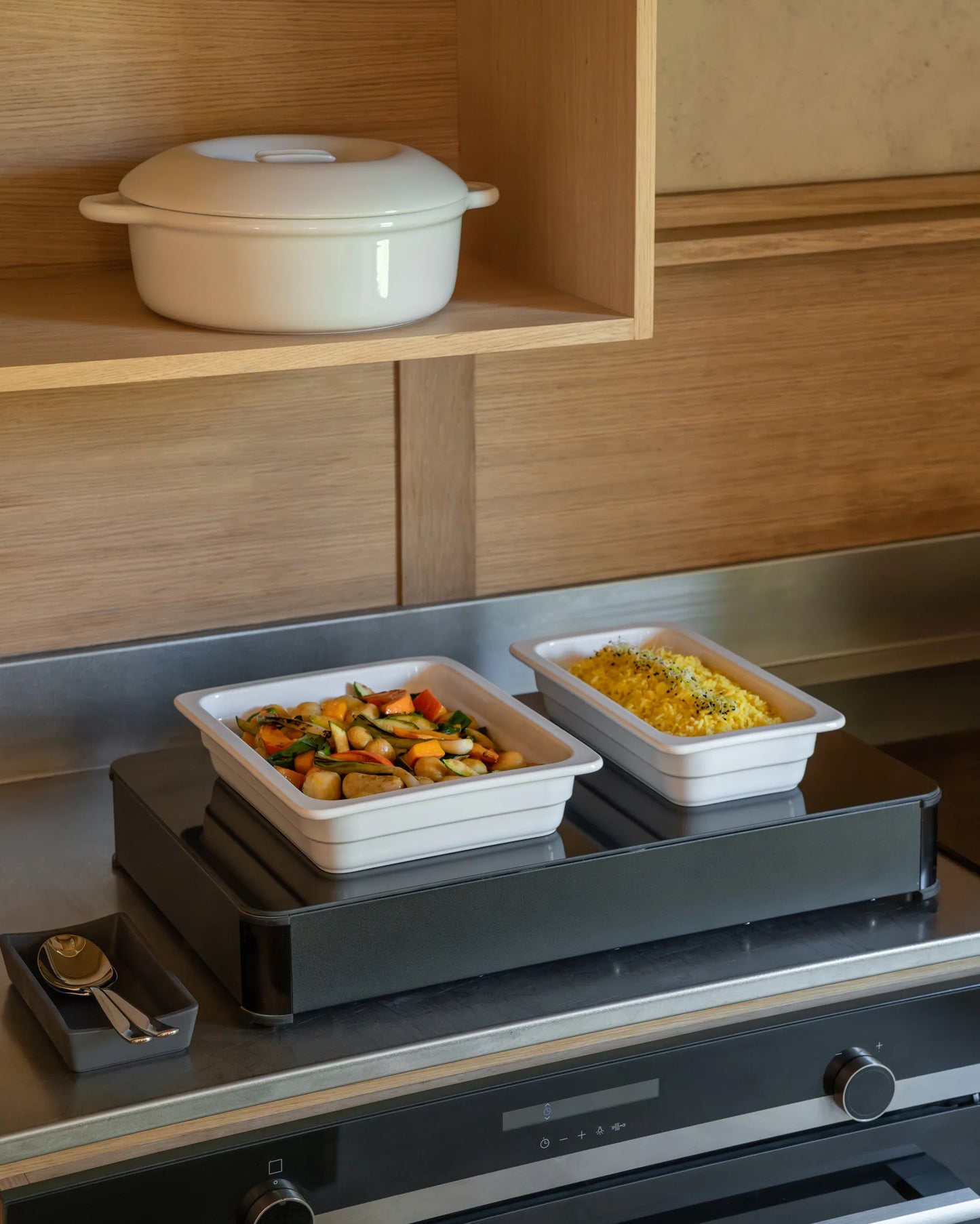 Revol GASTRO'HOTEL DISH 1/2 White SKU: '5800