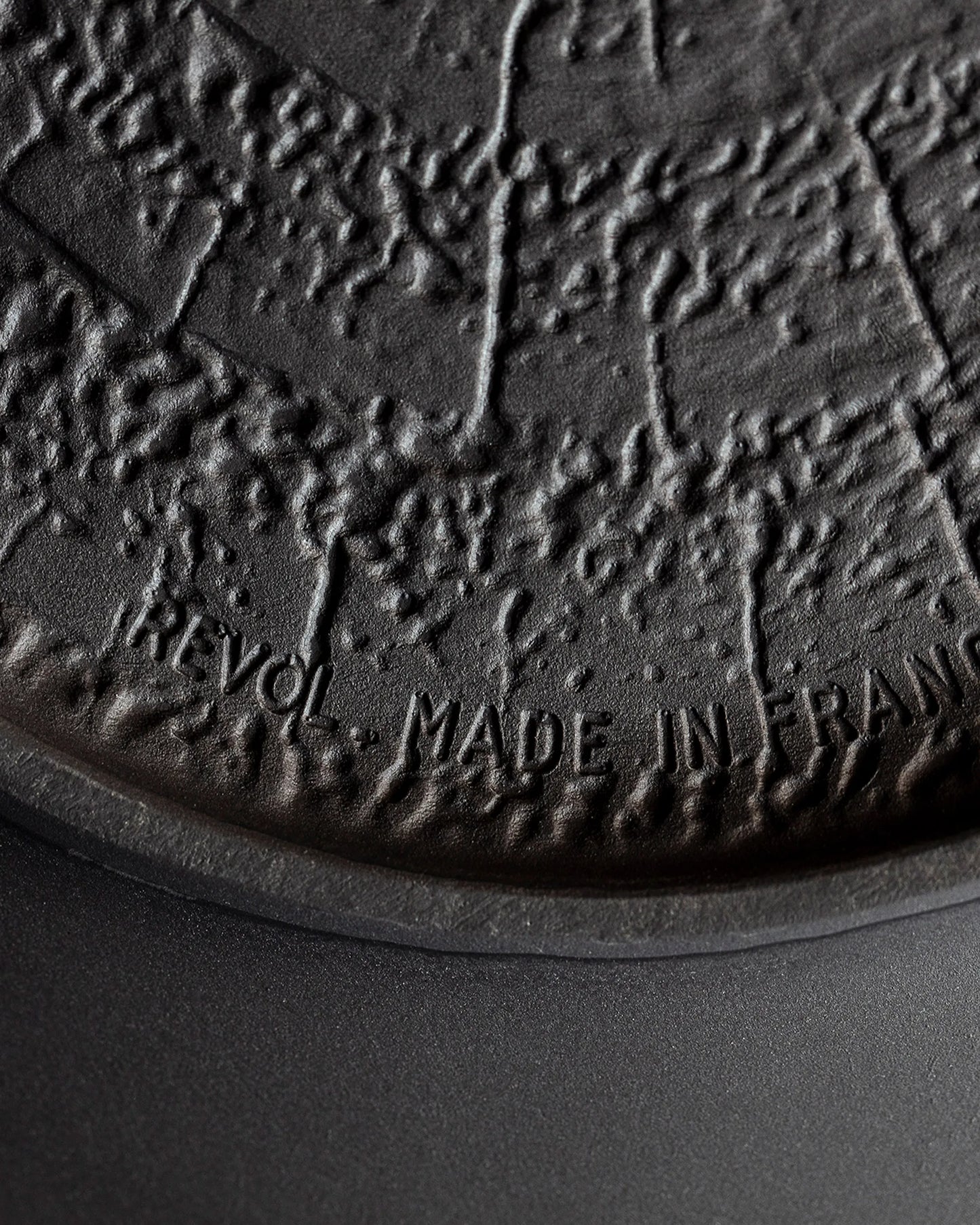 Revol ARBORESCENCE DESSERT PLATE 21,5CM Pepper SKU: '648475