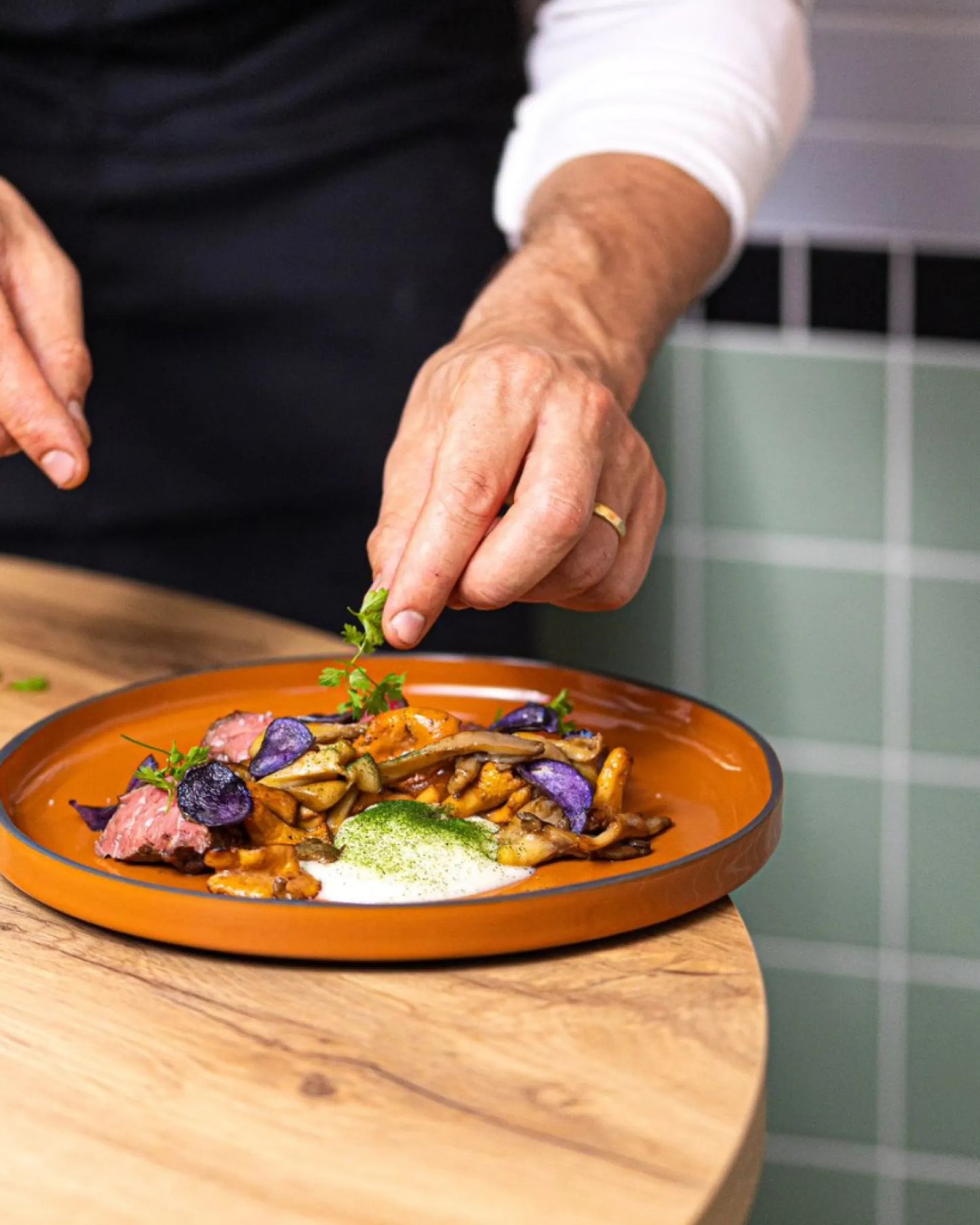 Revol CARACTERE DINNER PLATE Cardamom SKU: '652714