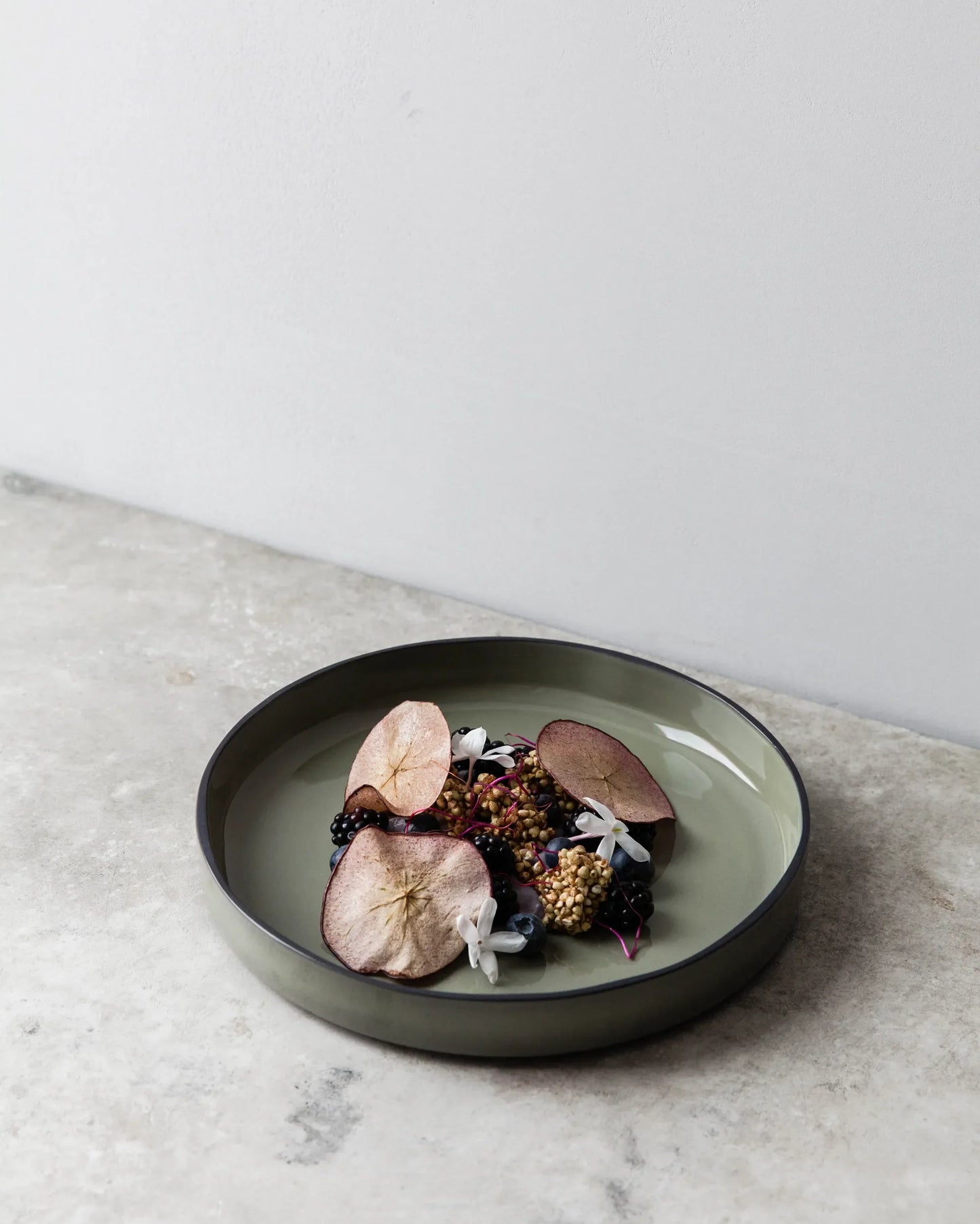 Revol CARACTERE GOURMET PLATE 23CM Nutmeg SKU: '652742