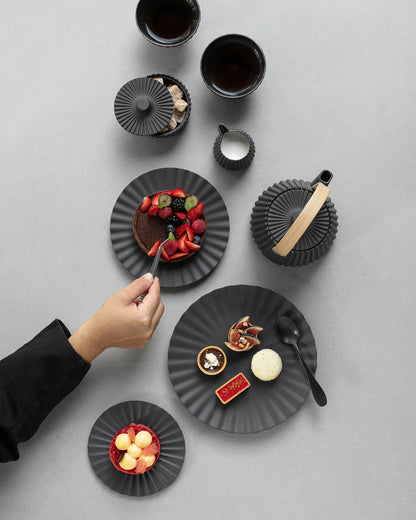 Revol PEKOE PLATE 21CM Black Smooth SKU: '655383