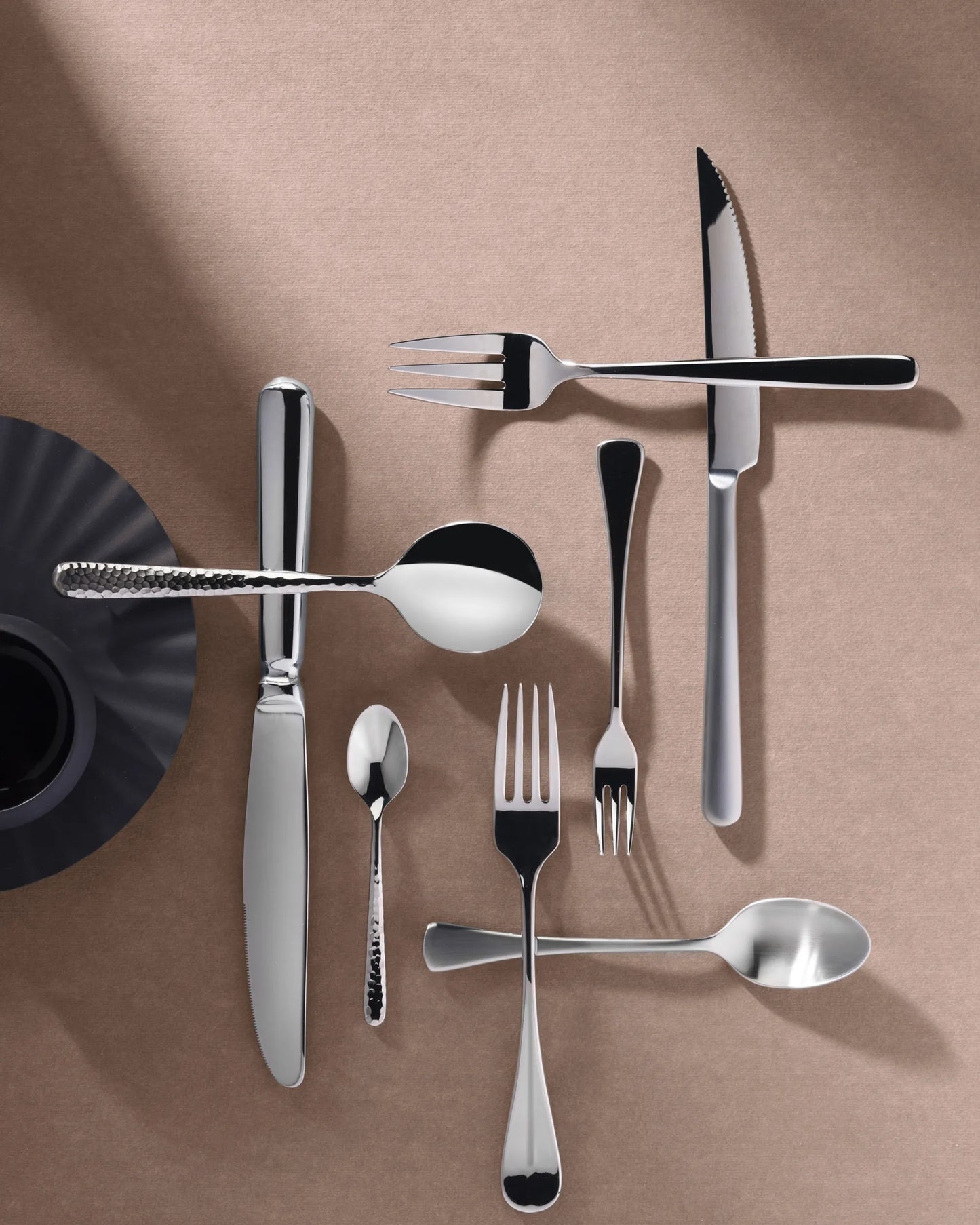 Revol COURCHEVEL OYSTER - CANAPES FORK HAMMMERED FINISH 18/10 hammered stainless steel SKU: '656632