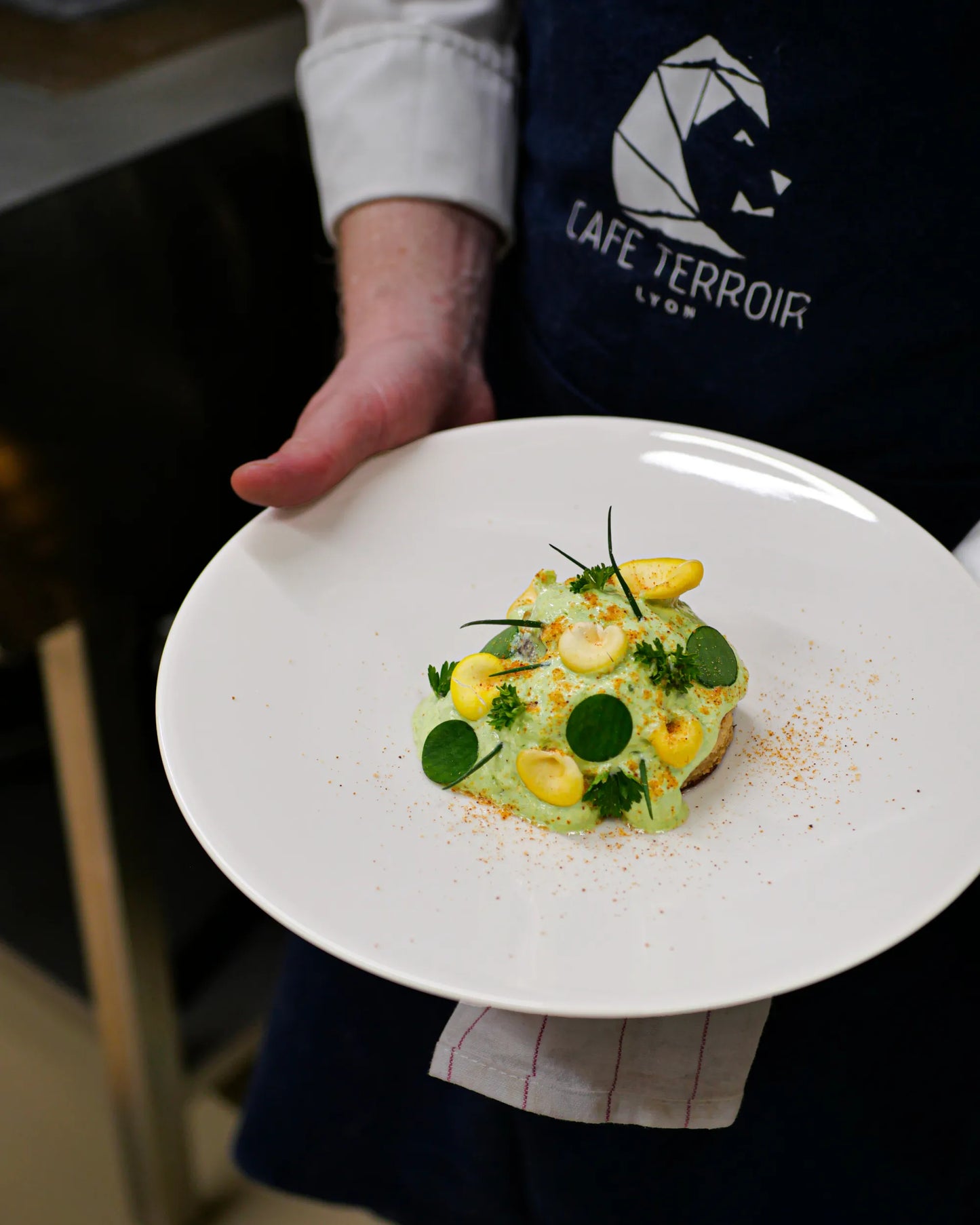 Revol MADELEINE MADELEINE BREAD PLATE 16CM Alabaster white SKU: '660547