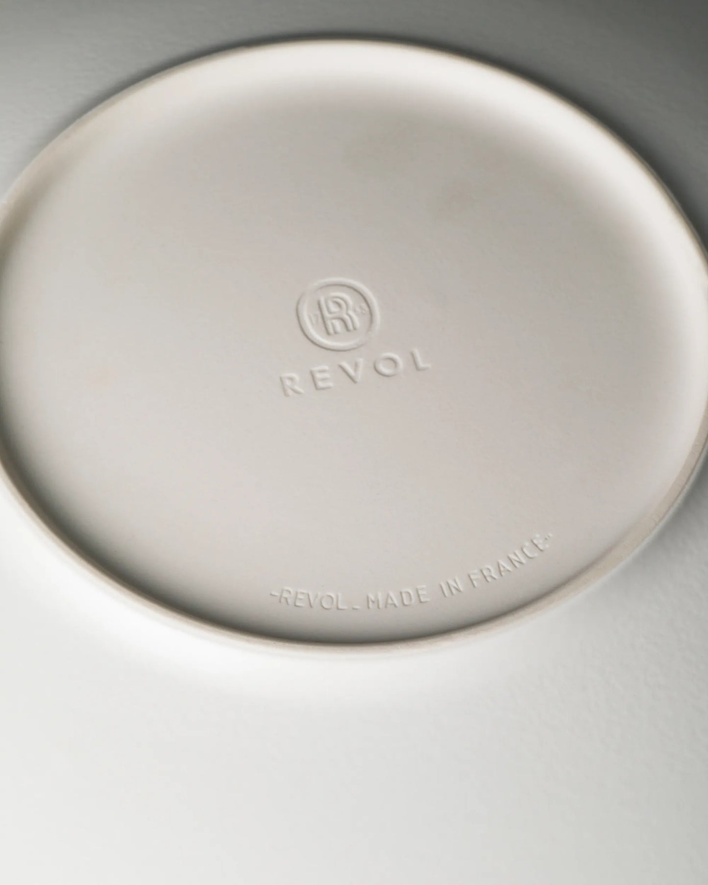 Revol CONFLUENCE DEEP COUPE PLATE 27CM Linen Alabaster white SKU: '660909