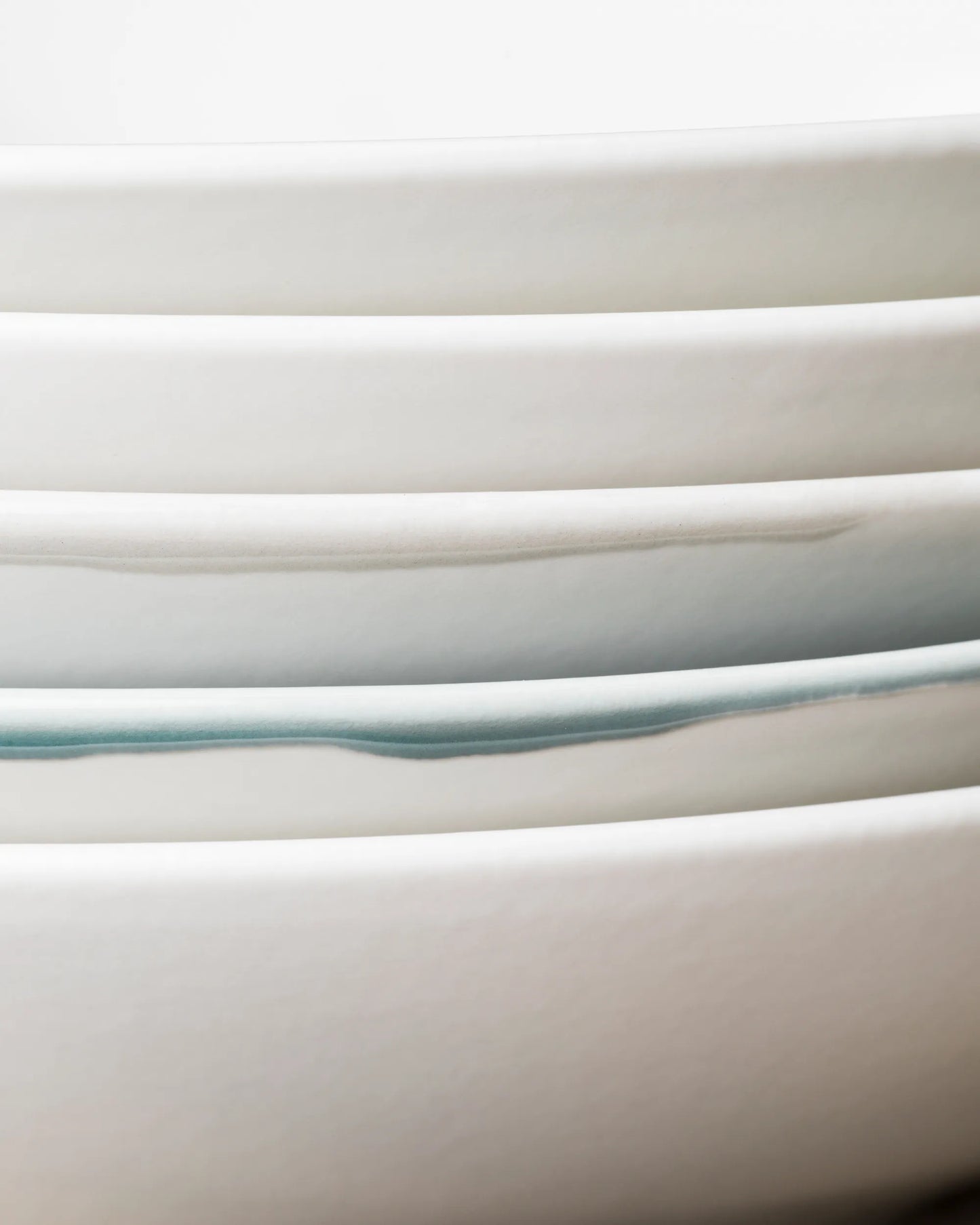 Revol CONFLUENCE DEEP COUPE PLATE 27CM Saffron Alabaster white SKU: '660910