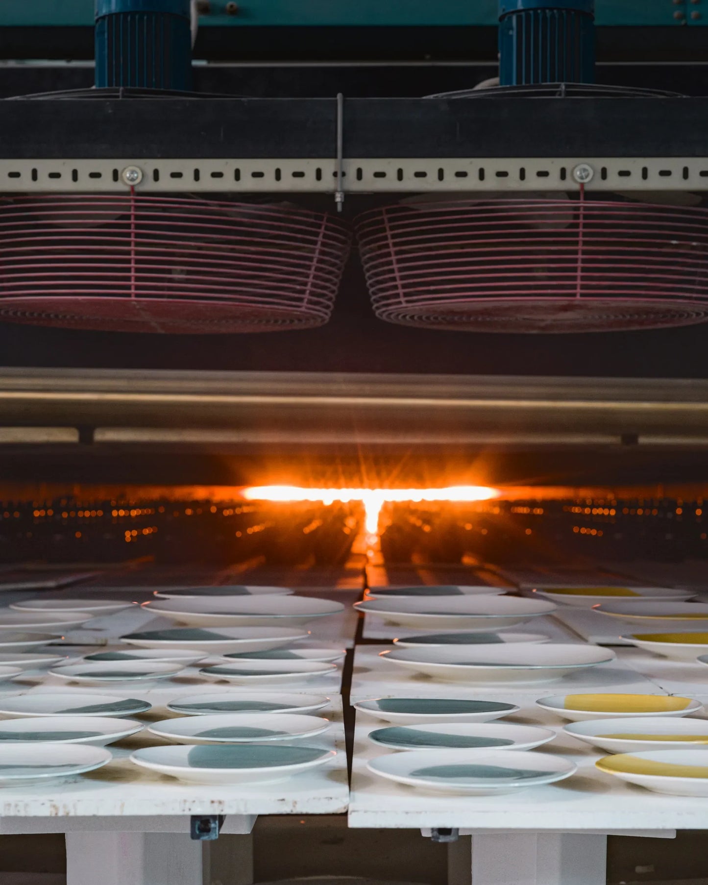 Revol CONFLUENCE DEEP COUPE PLATE 27CM Saffron Alabaster white SKU: '660910