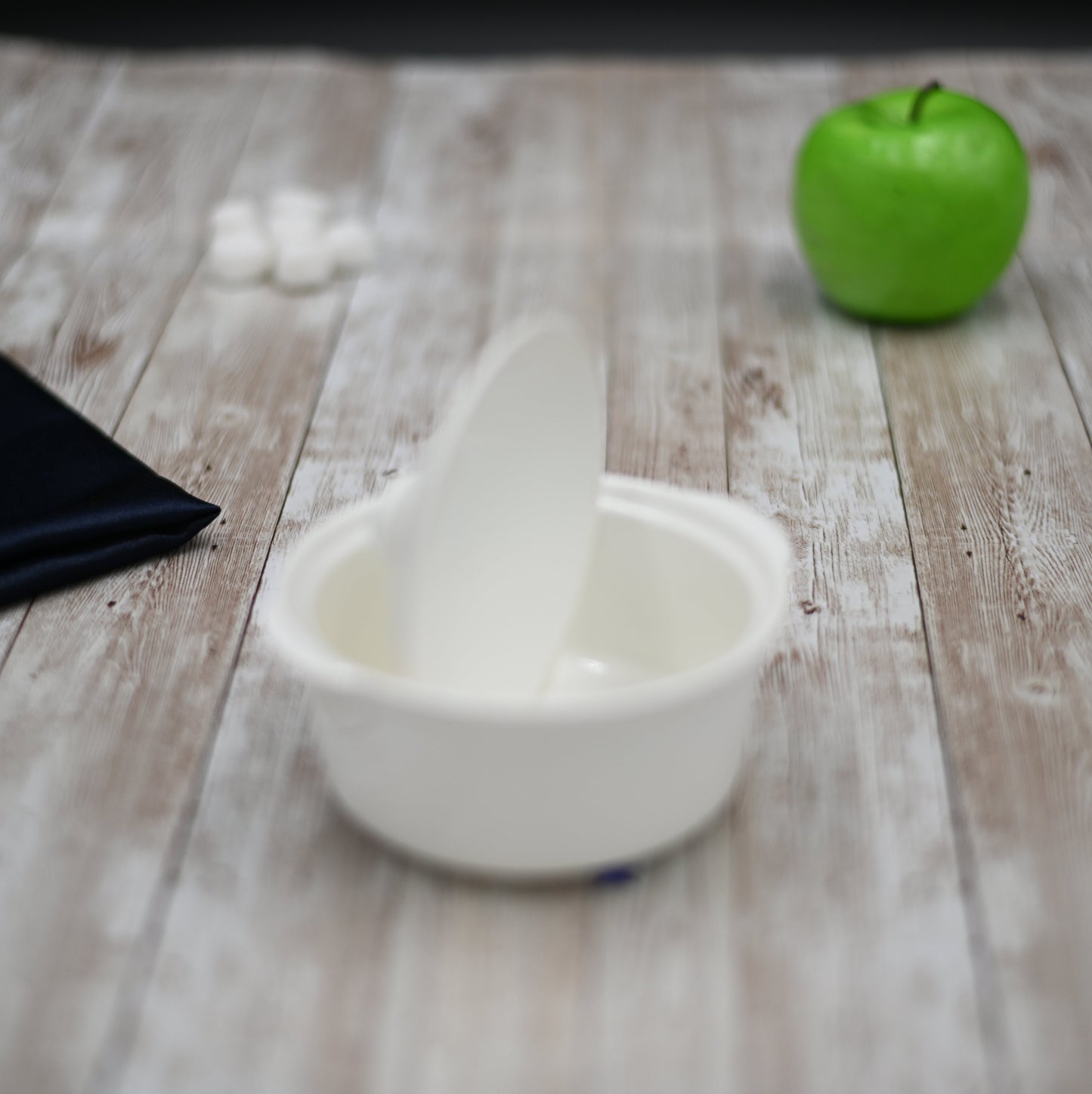 Wilmax Fine Porcelain 4.5" | 11.5 Cm 9 Fl Oz | 270 Ml Soup Cup With Lid SKU: WL-991141/A